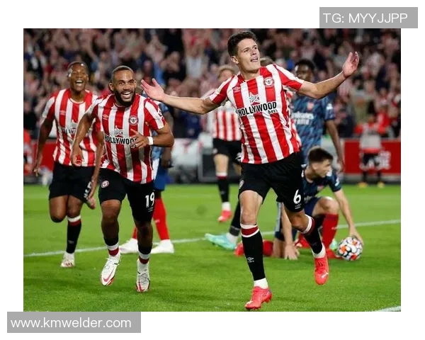 街舞战术解析成都街舞队的防守与反击体系全景剖析 街舞战术解析成都街舞队的防守与反击体系全景剖析